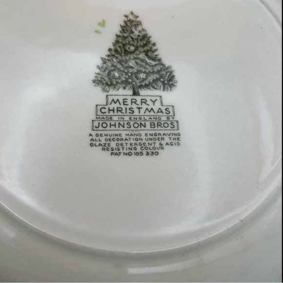 Johnson Brothers “Genuine Hand Engraving” Chop Plate – 12 1/4” – England - Picture 3 of 7